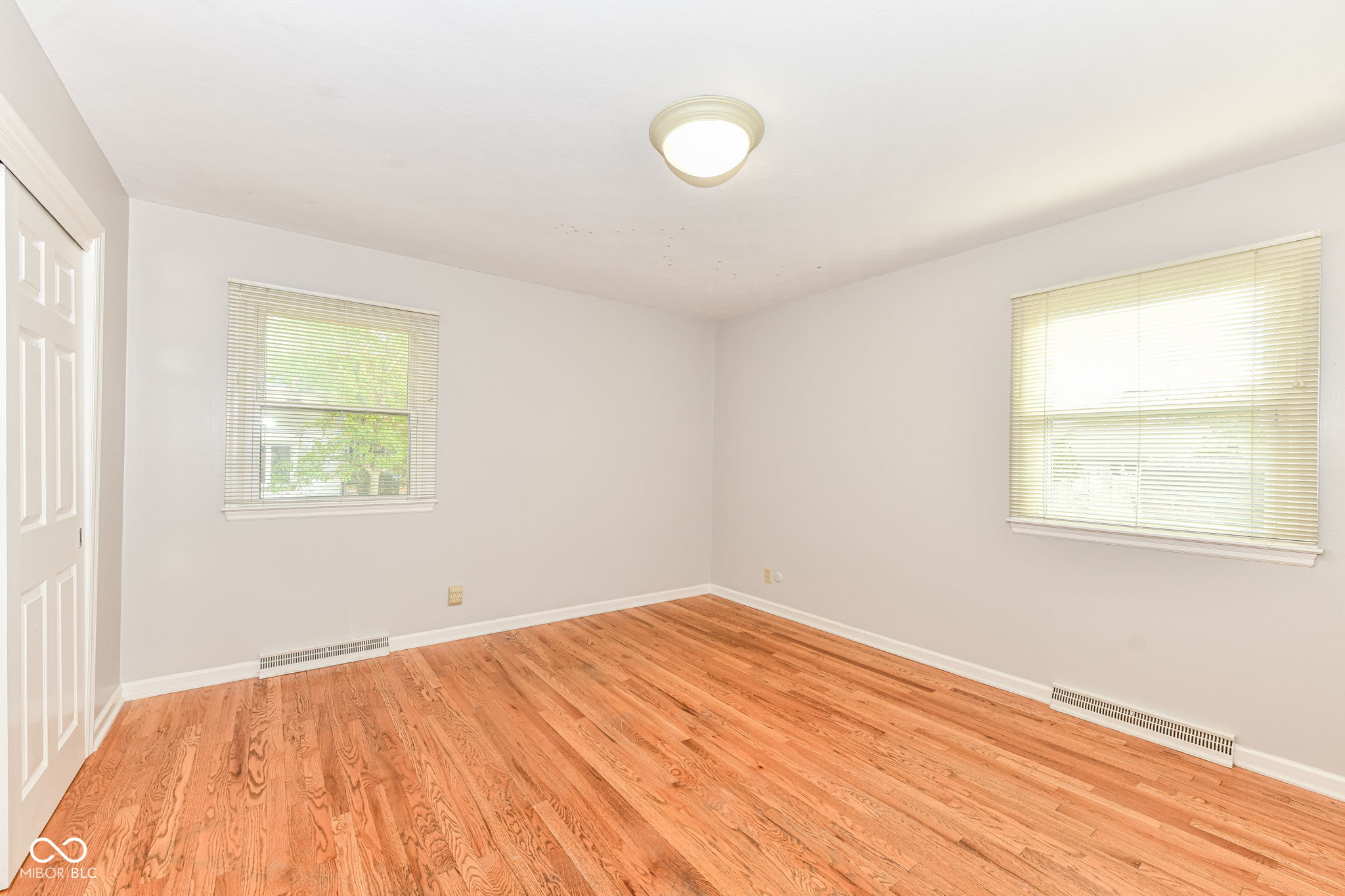 6441 Hythe Road Indianapolis, IN 46220 - Photo 26 of 41