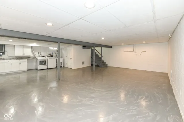 $379,000 | 6441 Hythe Road, Indianapolis, IN 46220