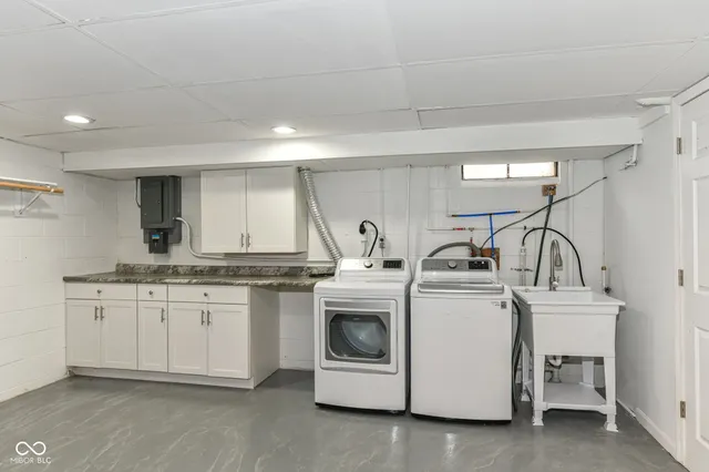 $379,000 | 6441 Hythe Road, Indianapolis, IN 46220