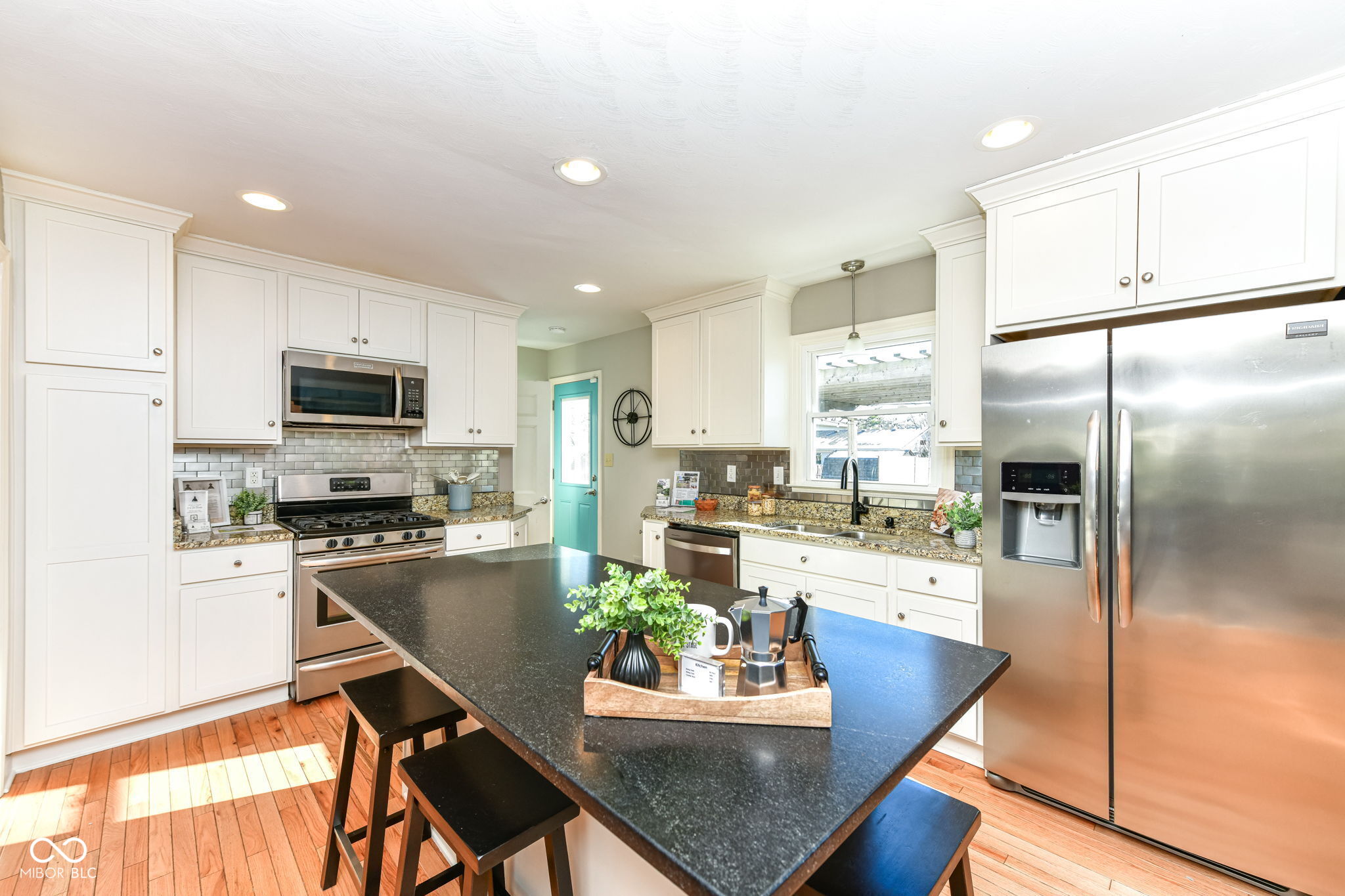 6441 Hythe Road Indianapolis, IN 46220 - Photo 9 of 41