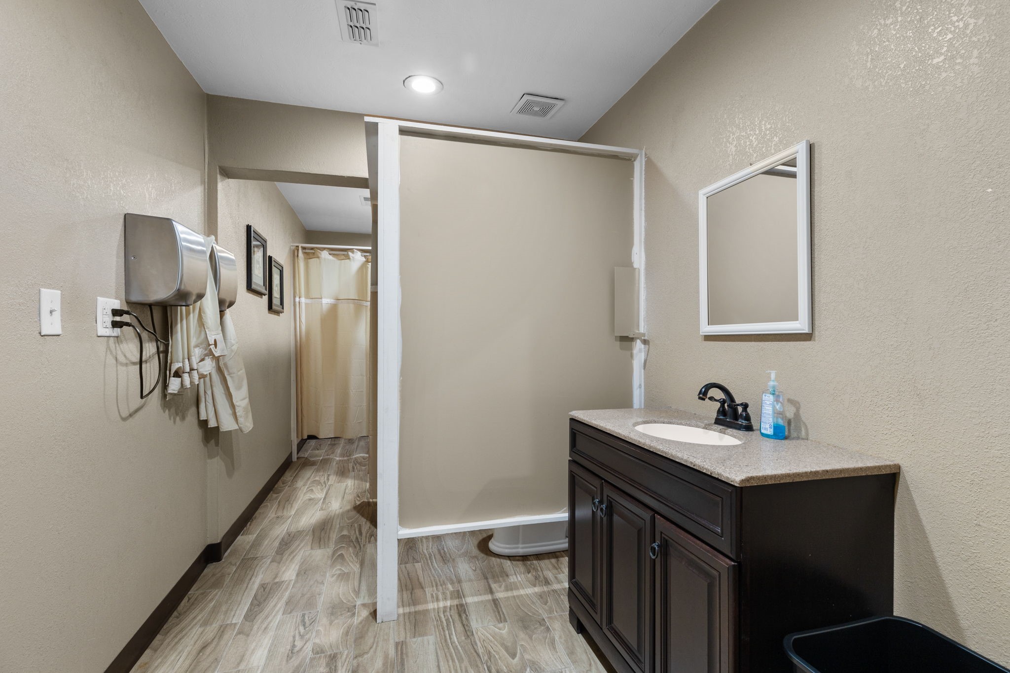 18302 Noyce Road Crosby, TX 77532 - Photo 15 of 50