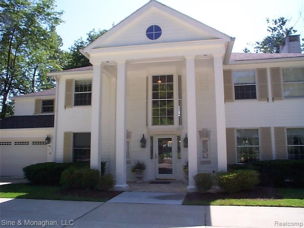 962 North Riverside Avenue St. Clair, MI 48079 - Photo 28 of 99 28 ENTRY 962 N RIVERSIDE.JPG