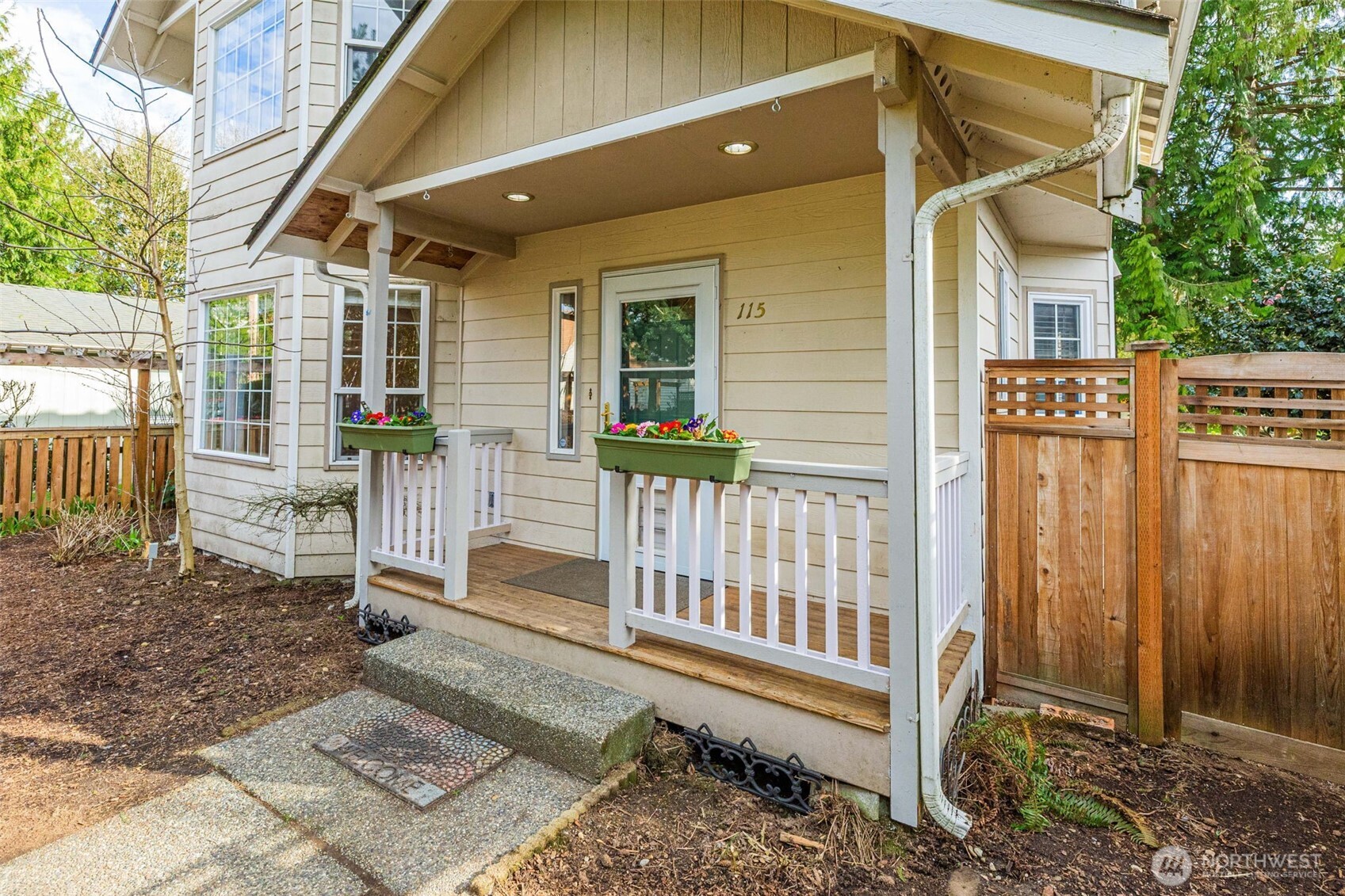 115 Long Street Snohomish, WA 98290 - Photo 2 of 40