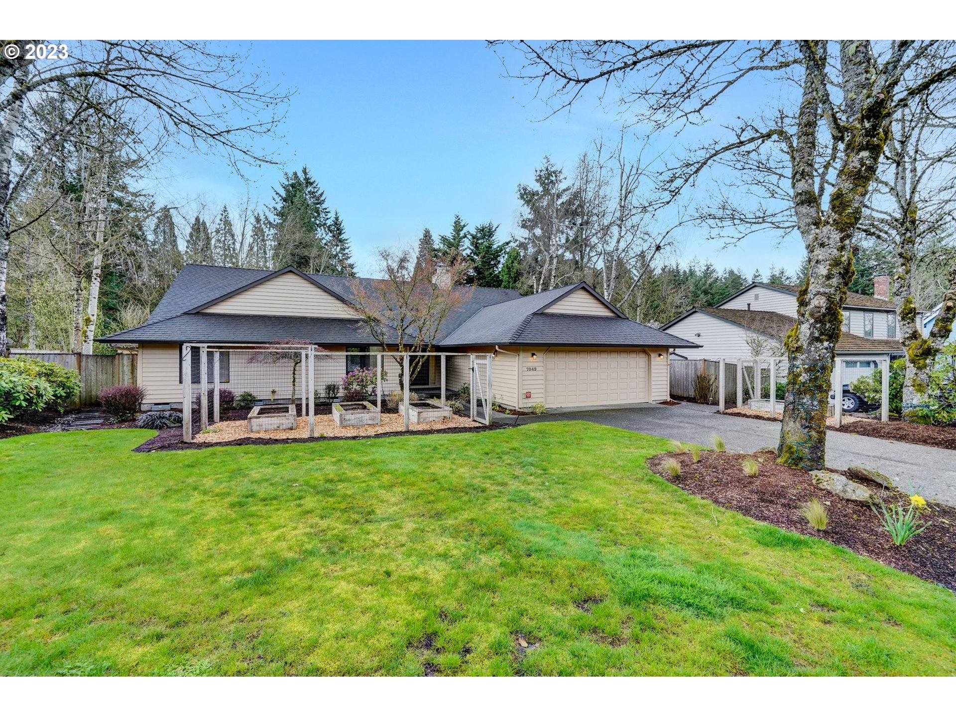 7049 Southwest Windemere Loop Portland, OR 97225 - Photo 1 of 37 Gallery Image 1