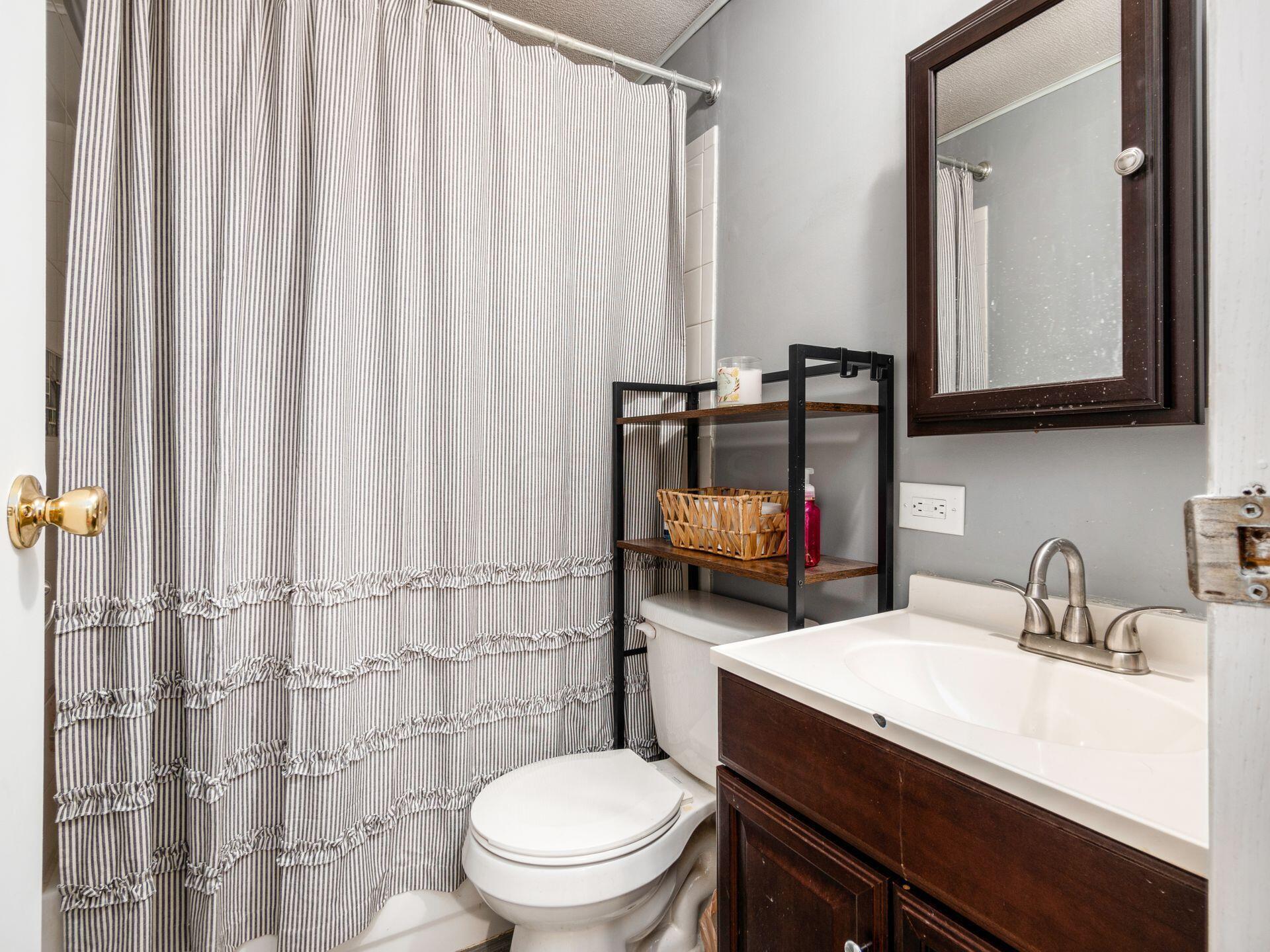 14344 Flint Ridge Road Glenford, OH 43739 - Photo 13 of 17 Hallway Bathroom