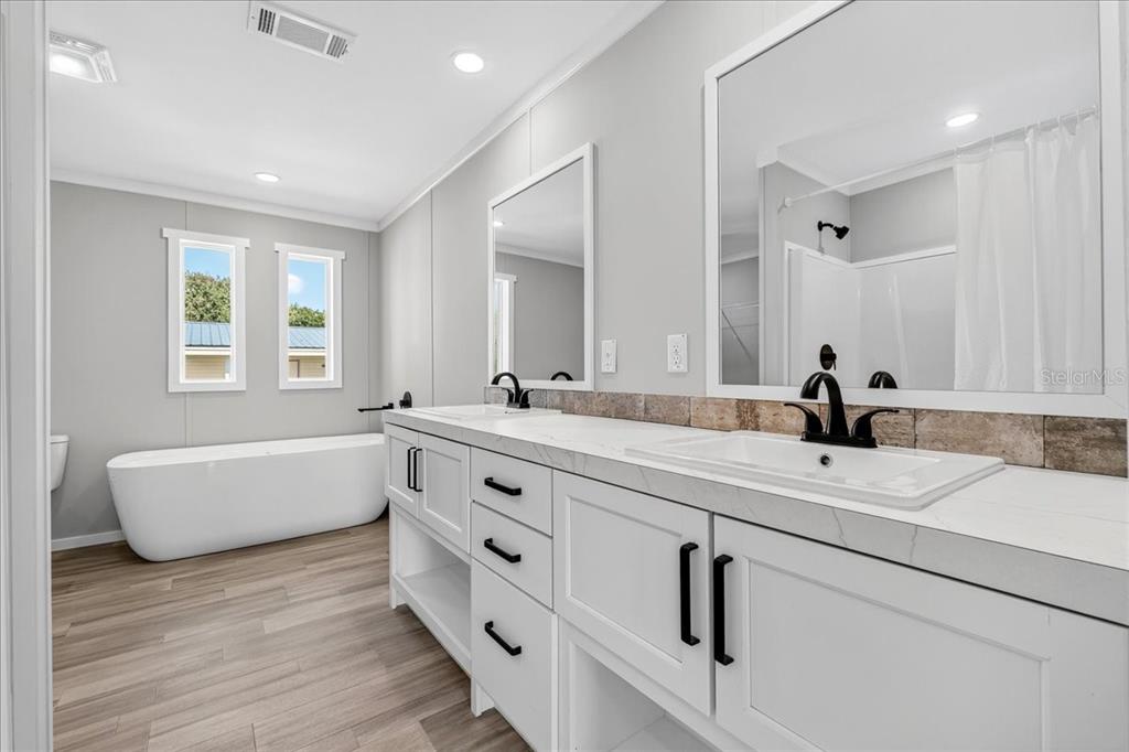 432 Oak Ridge West Lakeland, FL 33801 - Photo 4 of 33