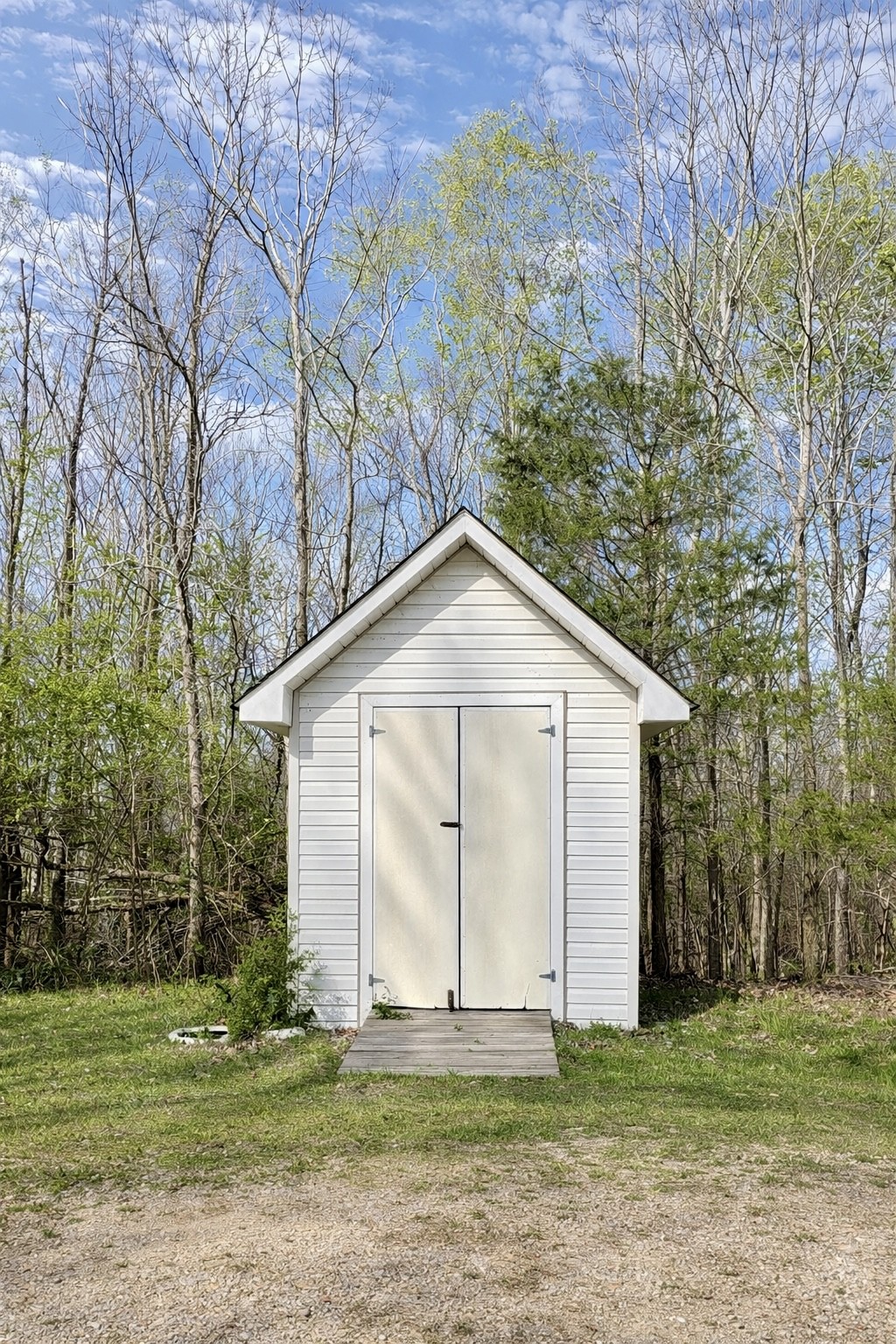 950 Sewell Branch Road Clifton, TN 38425 - Photo 3 of 22