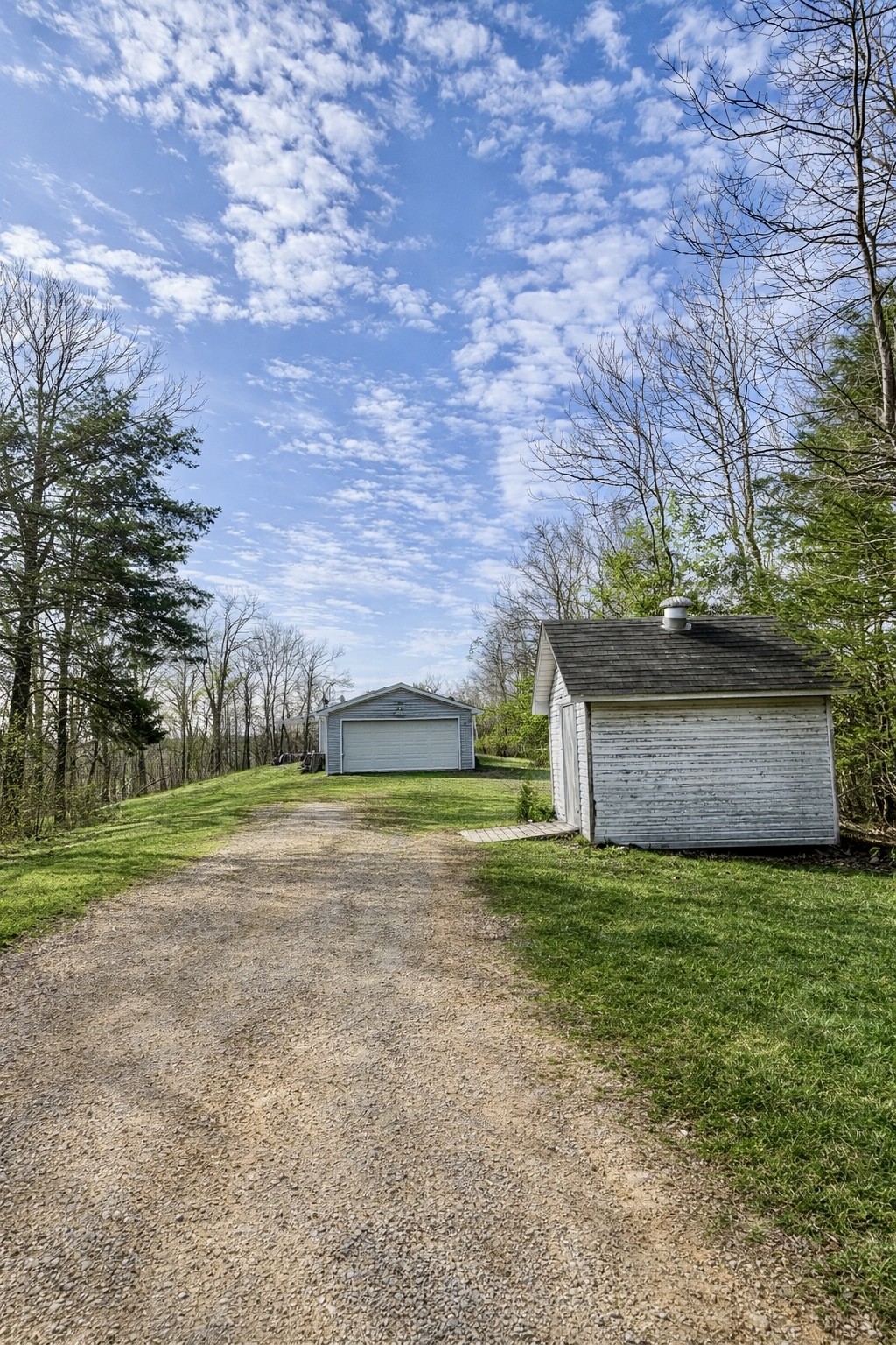 950 Sewell Branch Road Clifton, TN 38425 - Photo 4 of 22