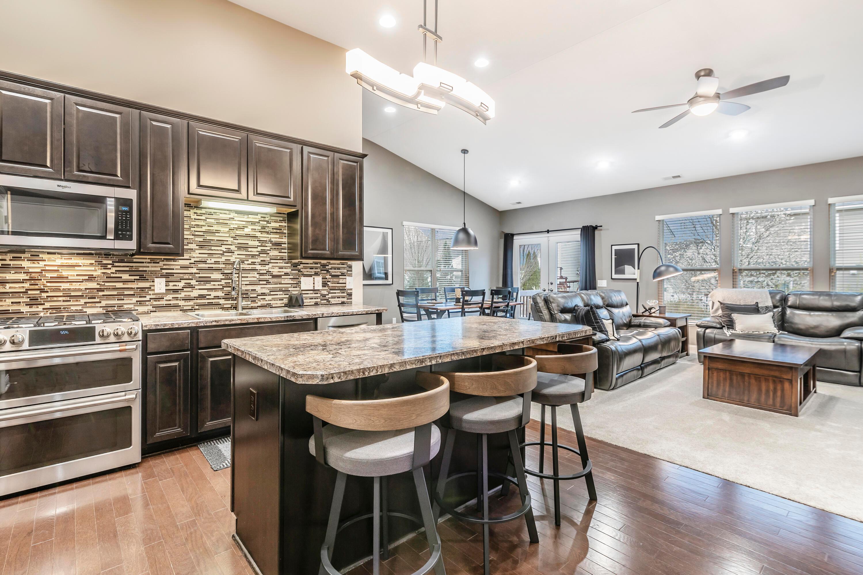 6023 Heckert Road Westerville, OH 43081 - Photo 6 of 28 Kitchen