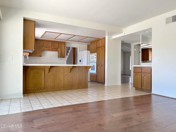 $4,700 | 521 Melbourne Court, Newbury Park, CA 91320