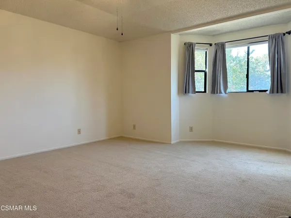 $4,700 | 521 Melbourne Court, Newbury Park, CA 91320