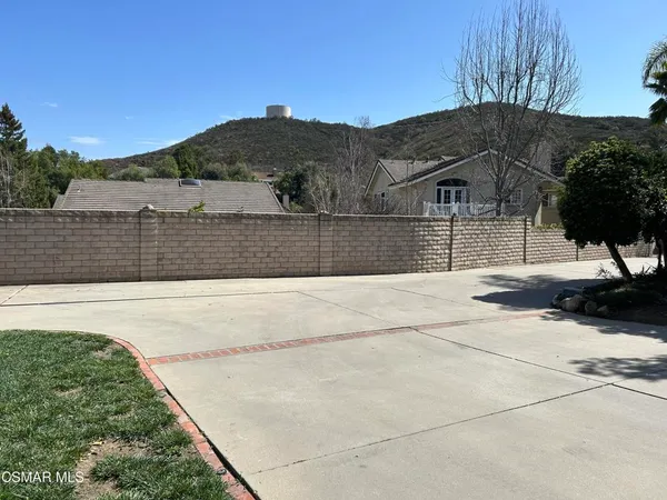 $4,700 | 521 Melbourne Court, Newbury Park, CA 91320