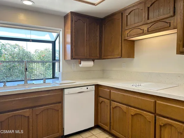 $4,700 | 521 Melbourne Court, Newbury Park, CA 91320