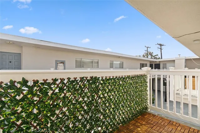 $780,000 | 2411 Prospect Avenue, Unit 214, Hermosa Beach, CA 90254