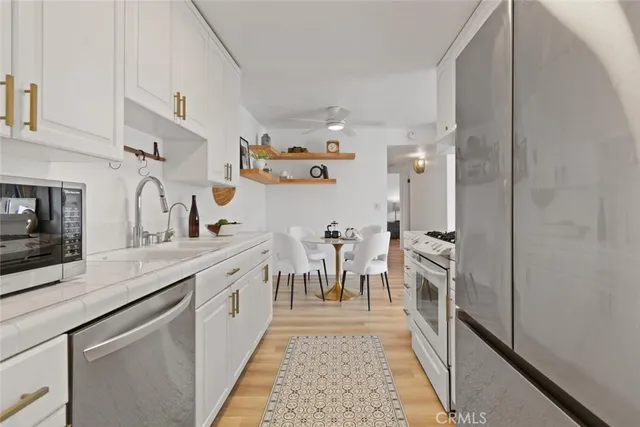 $780,000 | 2411 Prospect Avenue, Unit 214, Hermosa Beach, CA 90254