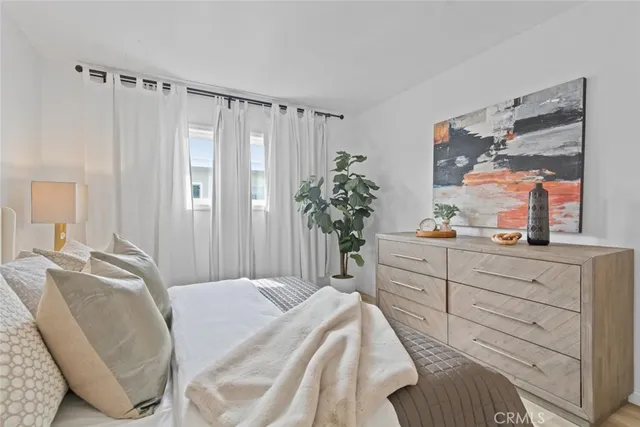 $780,000 | 2411 Prospect Avenue, Unit 214, Hermosa Beach, CA 90254