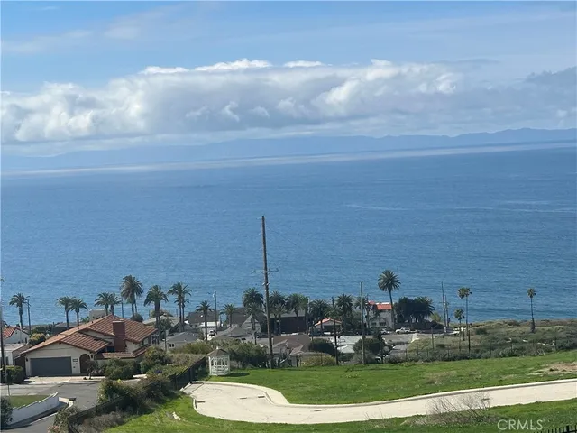 a view of a lake and outdoor space
