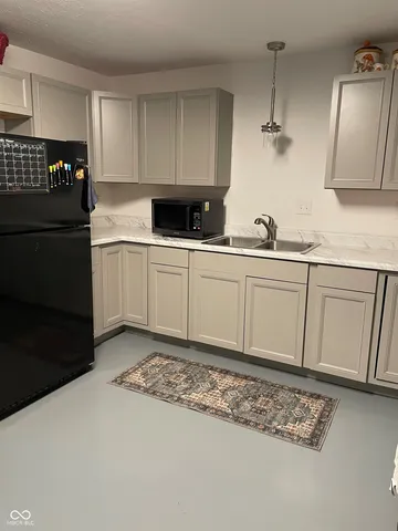 $279,900 | 2901 West 16th Street, Indianapolis, IN 46222