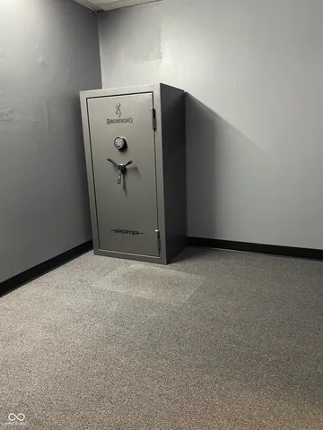 $279,900 | 2901 West 16th Street, Indianapolis, IN 46222