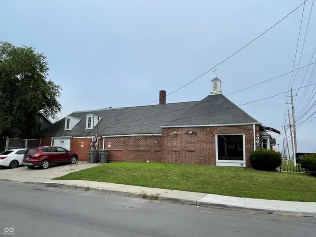 $279,900 | 2901 West 16th Street, Indianapolis, IN 46222