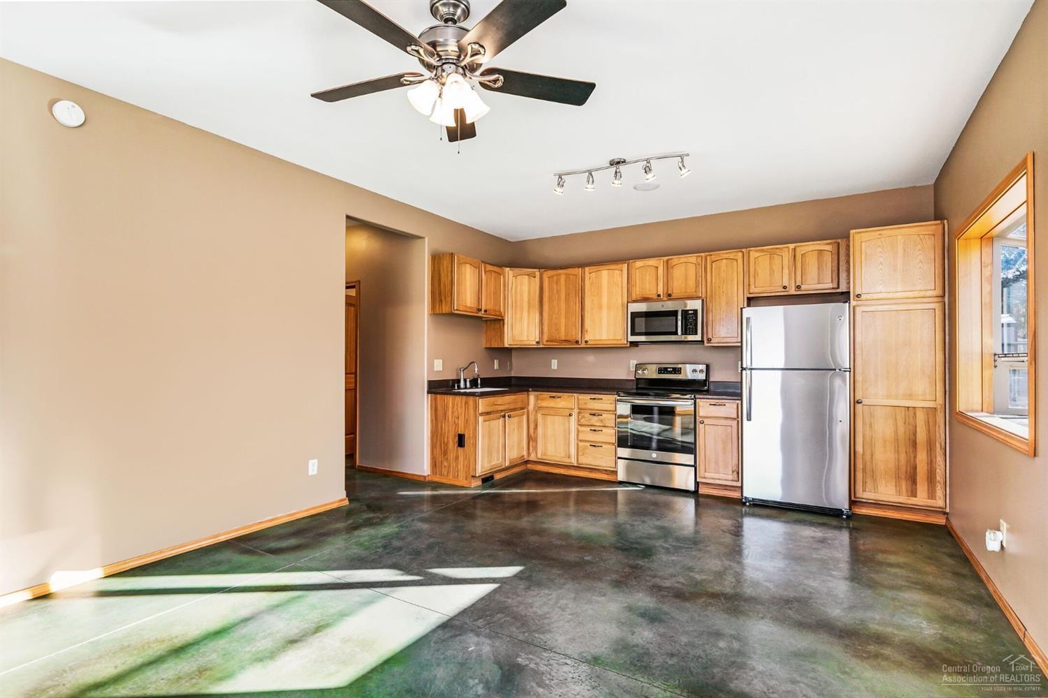 20465 Sturgeon Road Bend, OR 97703 - Photo 10 of 25 Additional Photo