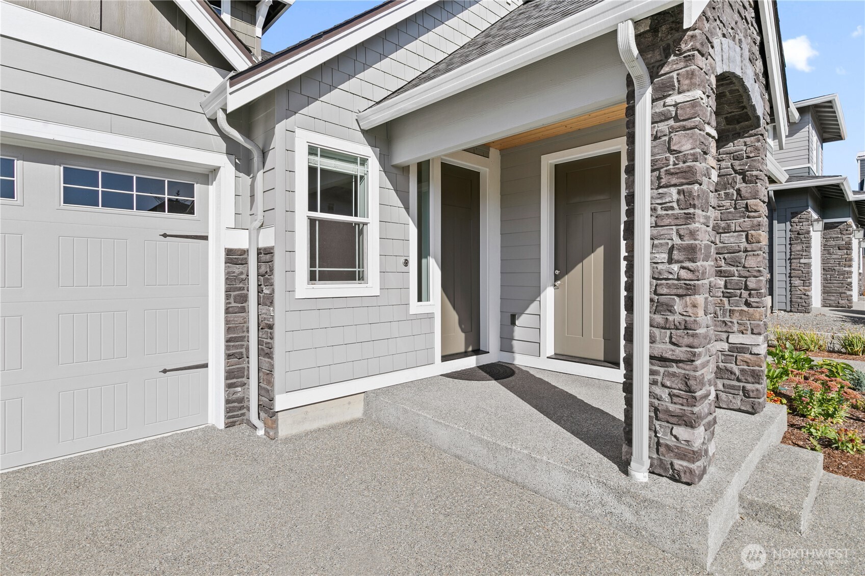 1698 Southwest 344th Place Federal Way, WA 98023 - Photo 2 of 40