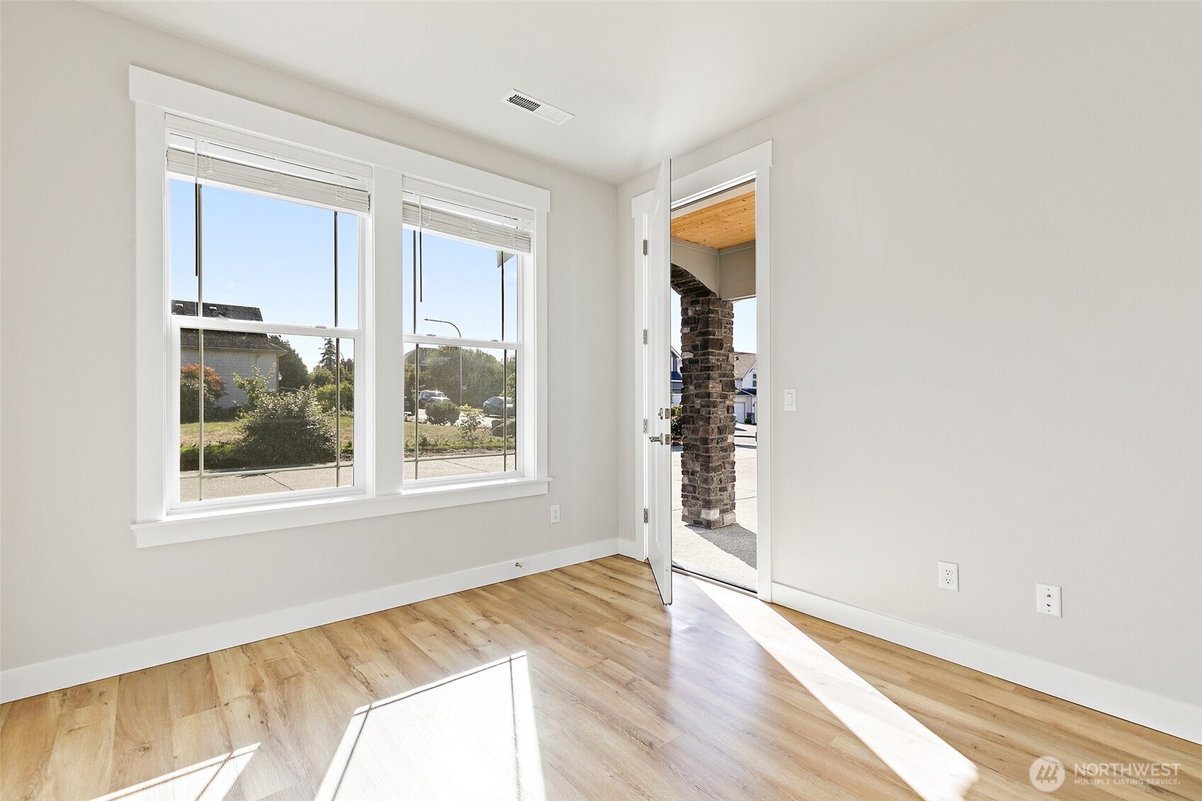 1698 Southwest 344th Place Federal Way, WA 98023 - Photo 33 of 40