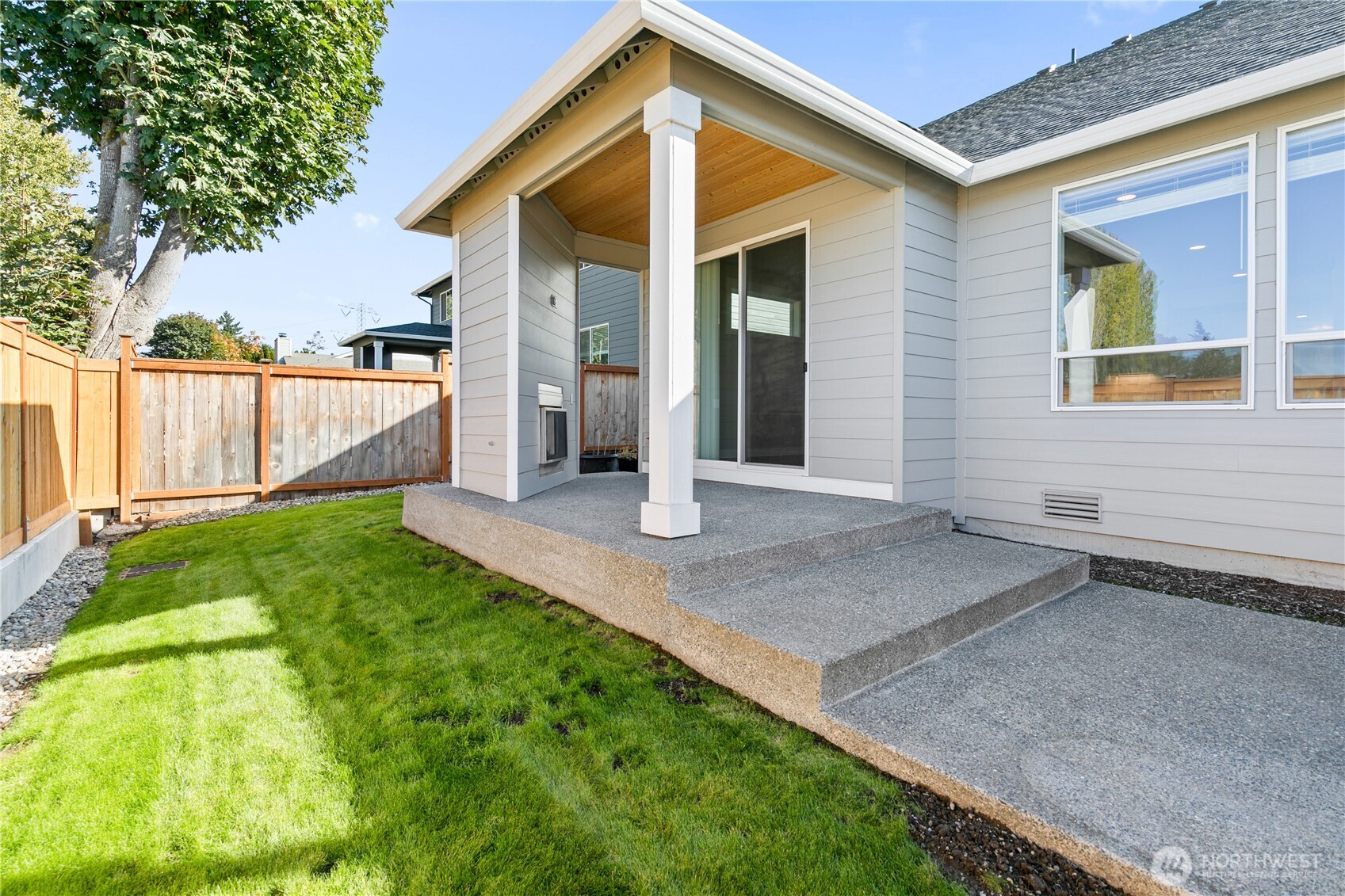 1698 Southwest 344th Place Federal Way, WA 98023 - Photo 37 of 40