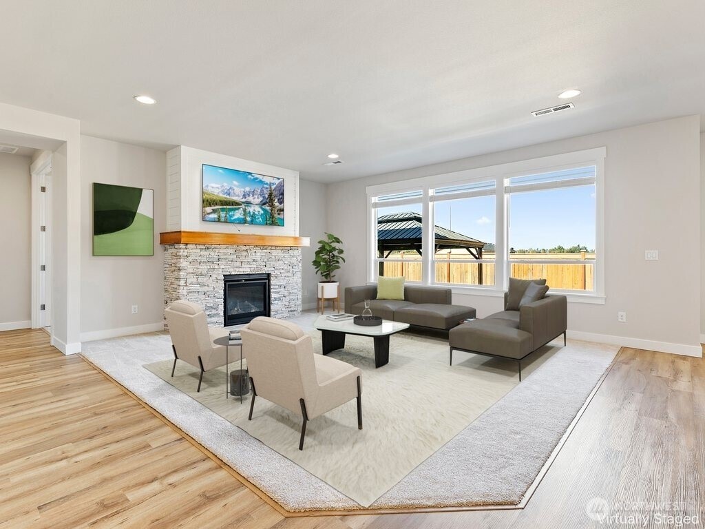 1698 Southwest 344th Place Federal Way, WA 98023 - Photo 6 of 40