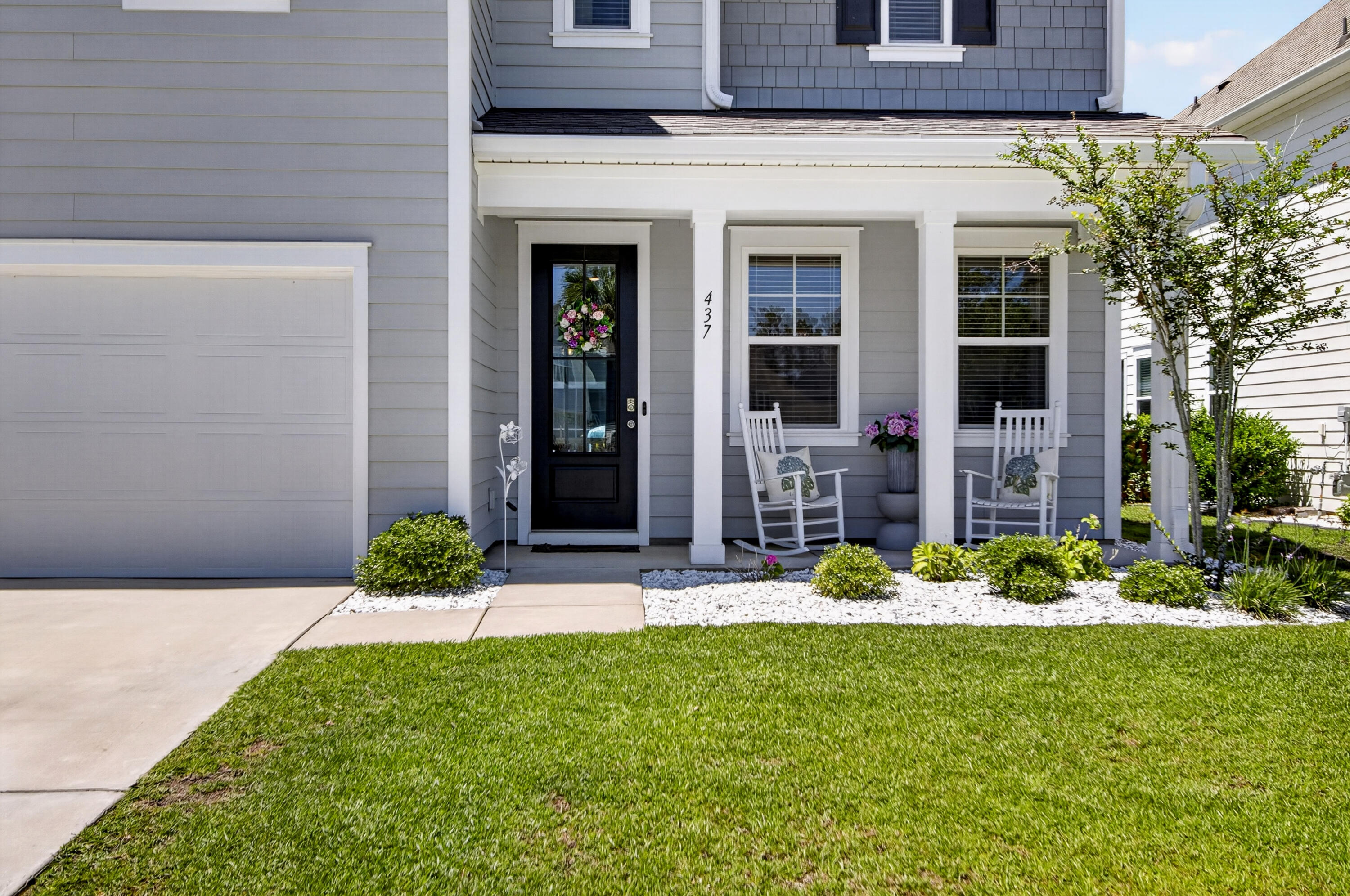 437 Ribbon Road Summerville, SC 29483 - Photo 4 of 41