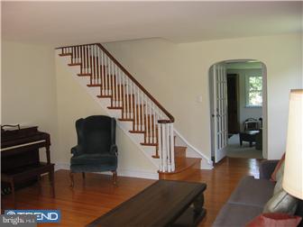 407 Briarwood Road Wallingford, PA 19086 - Photo 2 of 11