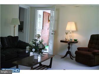 407 Briarwood Road Wallingford, PA 19086 - Photo 7 of 11