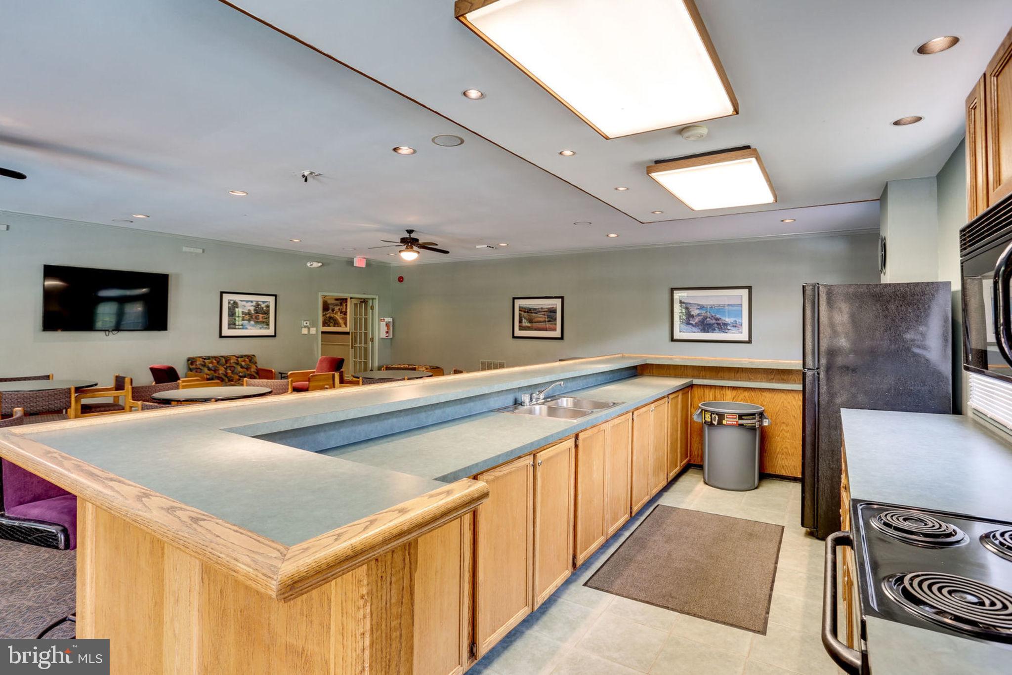 5905 Noblestown Road, Unit 52 Springfield, VA 22152 - Photo 28 of 31 Gallery Image 28