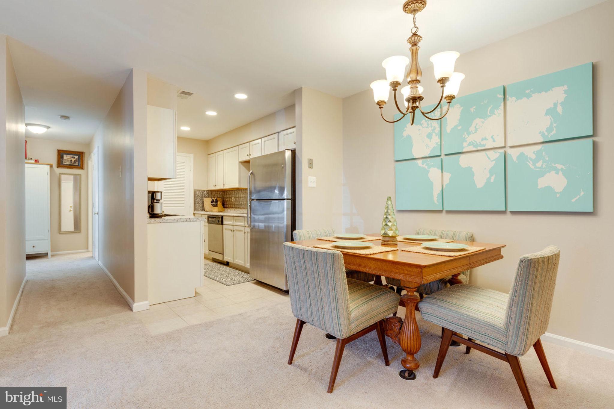 5905 Noblestown Road, Unit 52 Springfield, VA 22152 - Photo 7 of 31 Dining Room