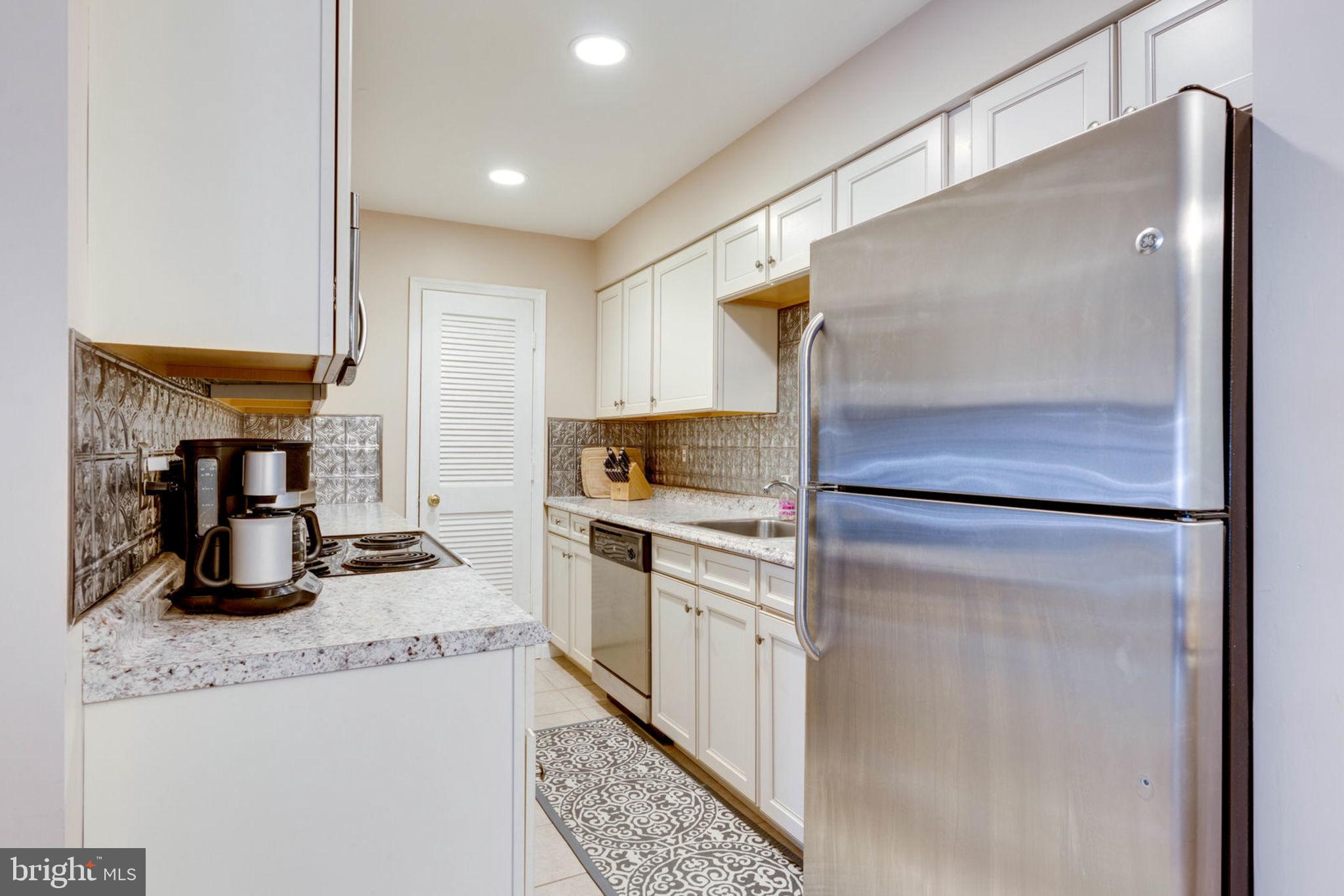 5905 Noblestown Road, Unit 52 Springfield, VA 22152 - Photo 9 of 31 Stainless Steel Appliances