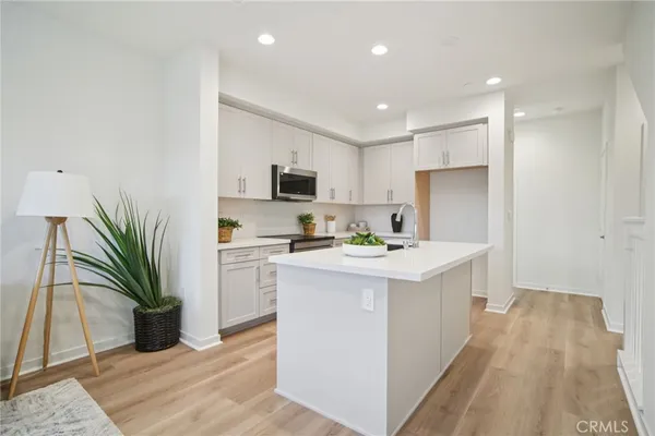 $799,880 | 148 Balsawood, Tustin, CA 92780