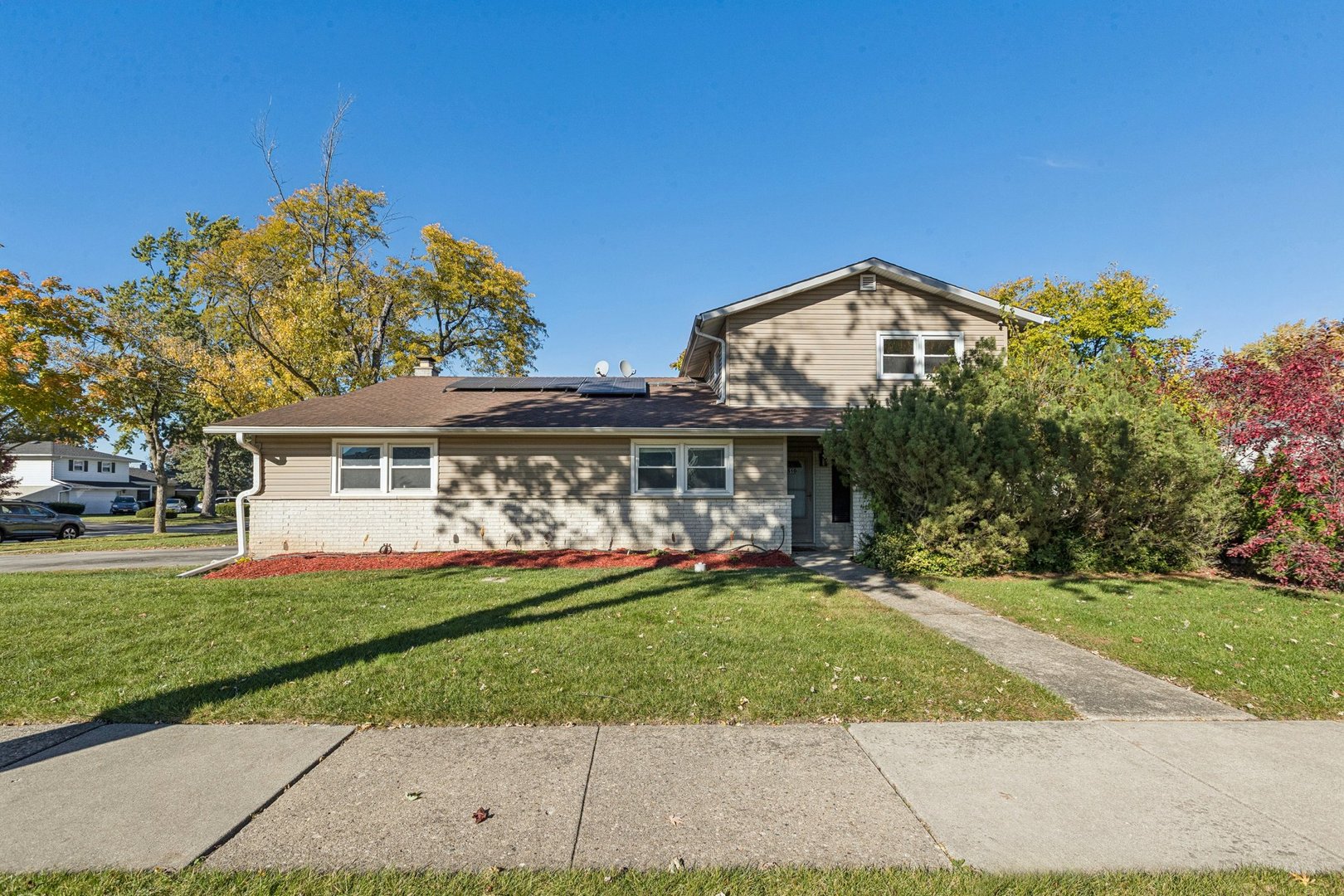 510 Dulles Road Des Plaines, IL 60016 - Photo 1 of 46 Gallery Image 1