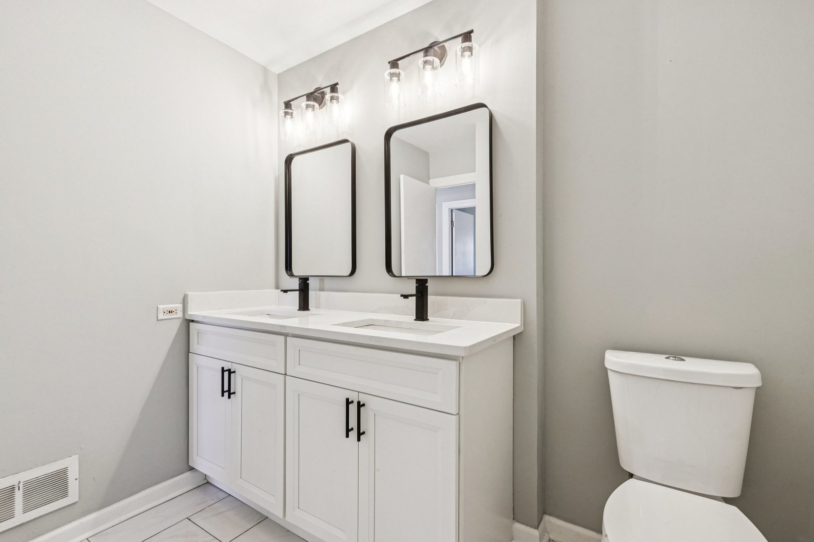 510 Dulles Road Des Plaines, IL 60016 - Photo 27 of 46 Gallery Image 27