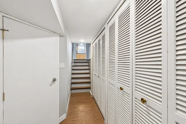 $519,000 | 510 Dulles Road, Des Plaines, IL 60016