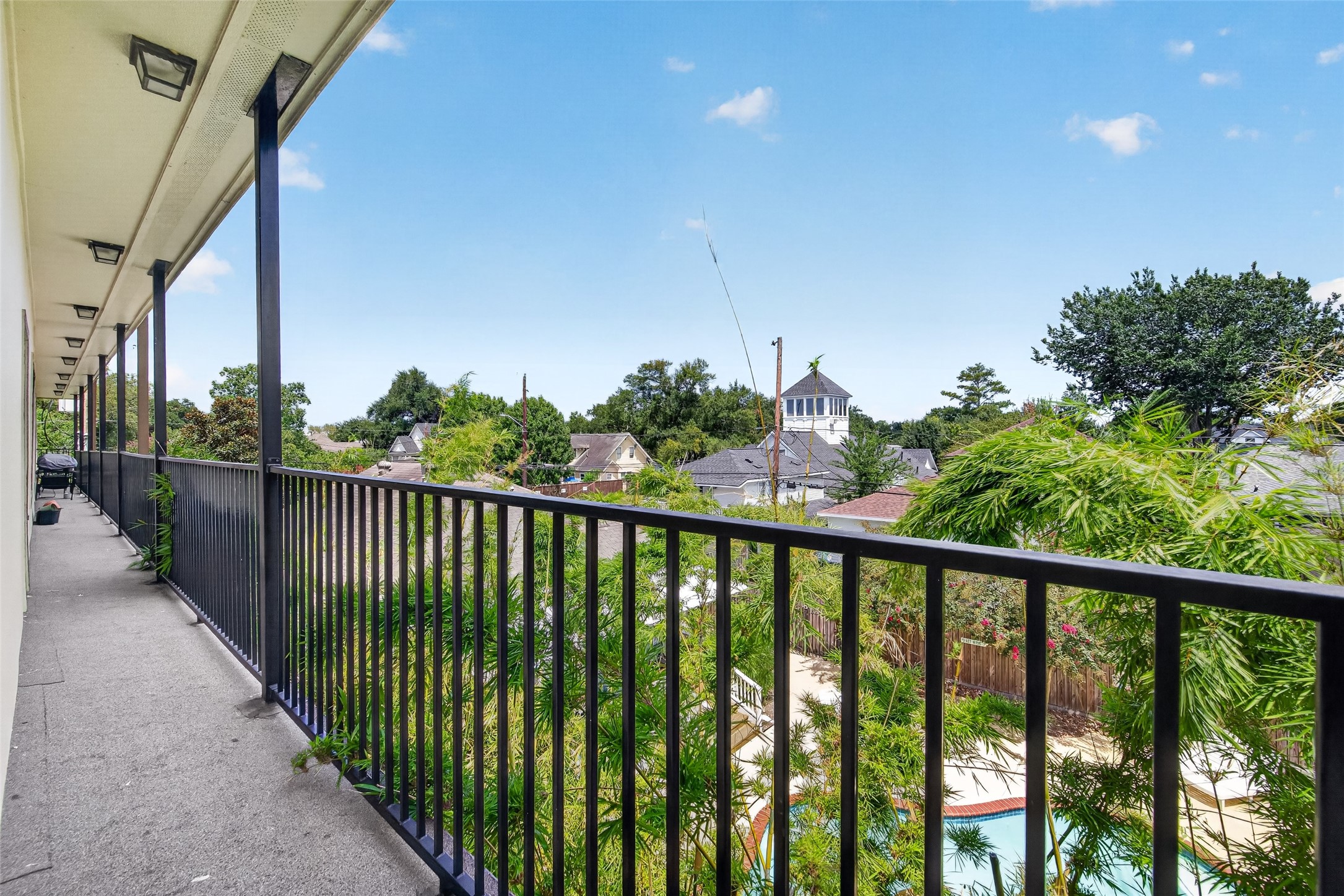1342 Rutland Street, Unit 210 Houston, TX 77008 - Photo 17 of 38 Gallery Image 17
