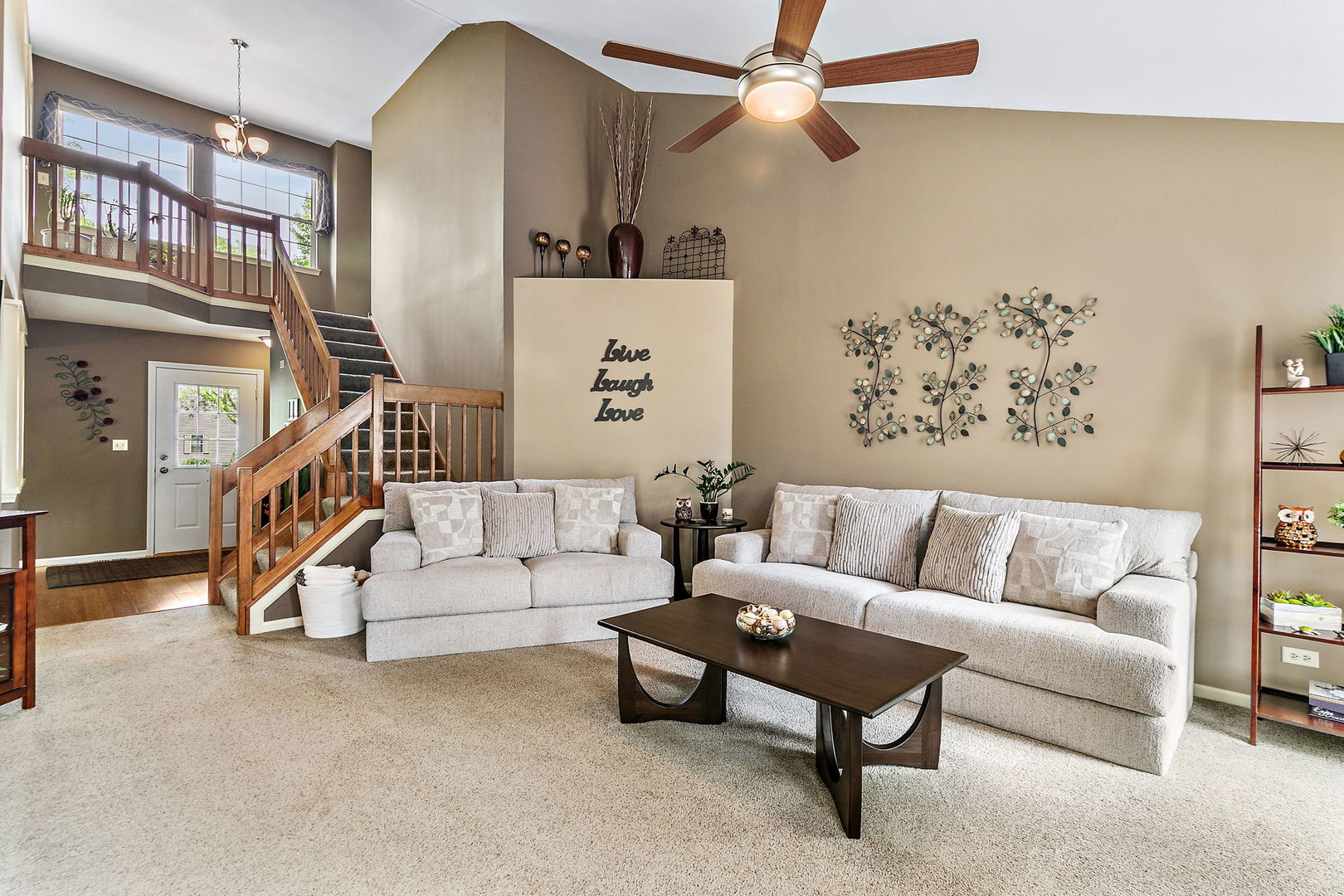 204 Dickens Trail Elgin, IL 60120 - Photo 8 of 39