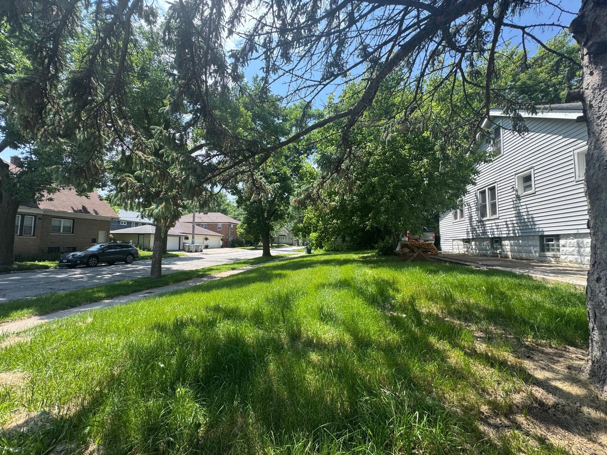 2401 North 53rd Street Milwaukee, WI 53210 - Photo 4 of 5 2401 N 53rd St - 2