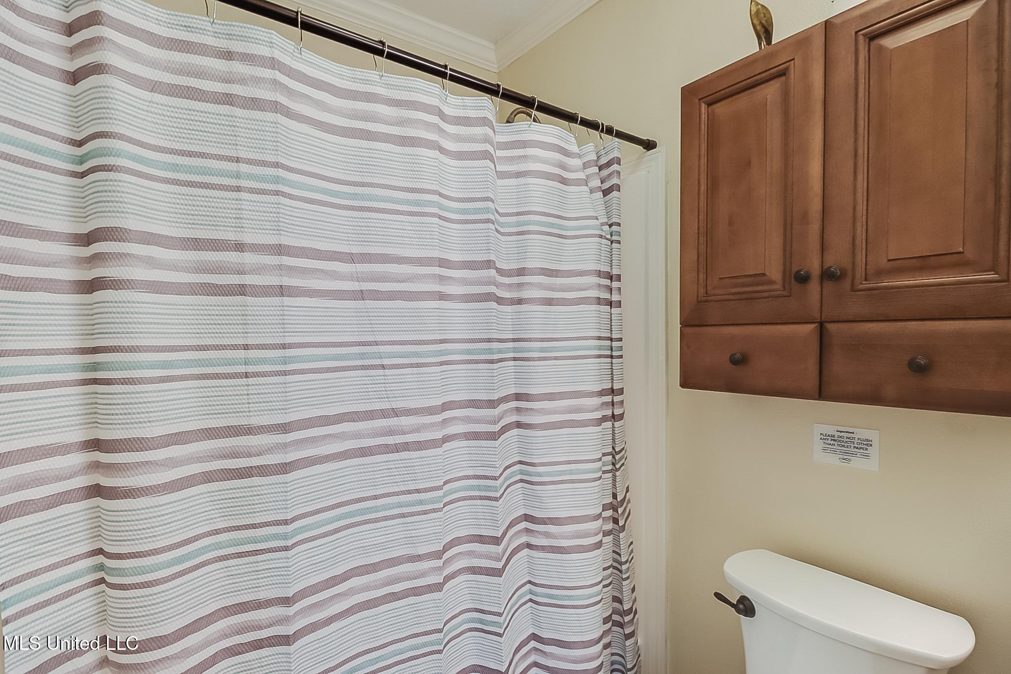 176 Markham Drive, Unit ADU Gulfport, MS 39507 - Photo 14 of 16 Photo Dec 04 2024, 1 54 10 PM (2)