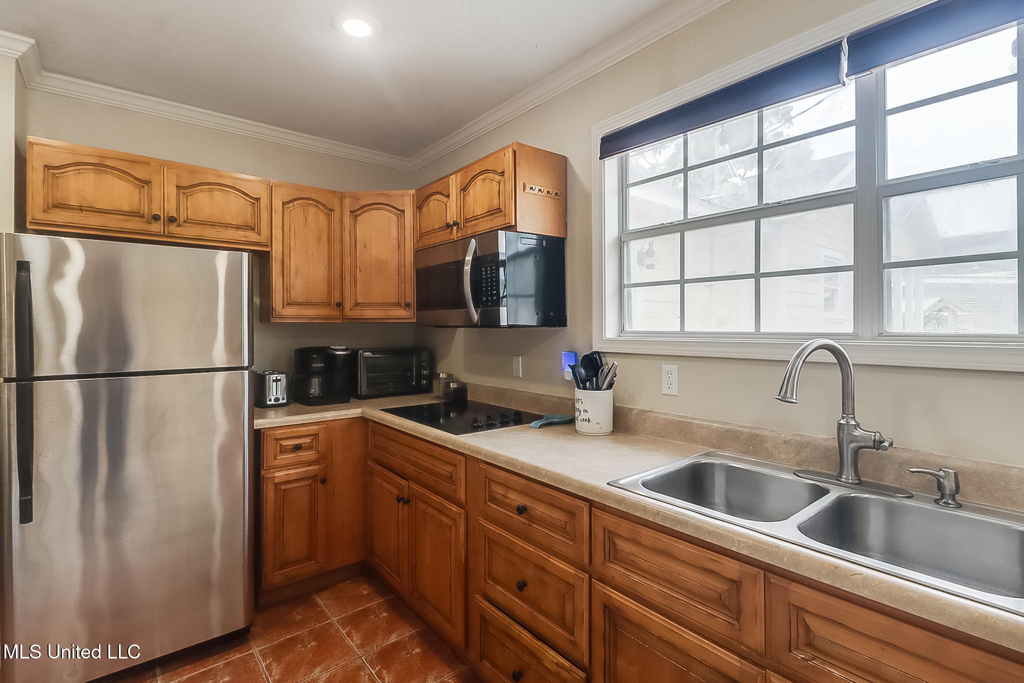 176 Markham Drive, Unit ADU Gulfport, MS 39507 - Photo 8 of 16 9