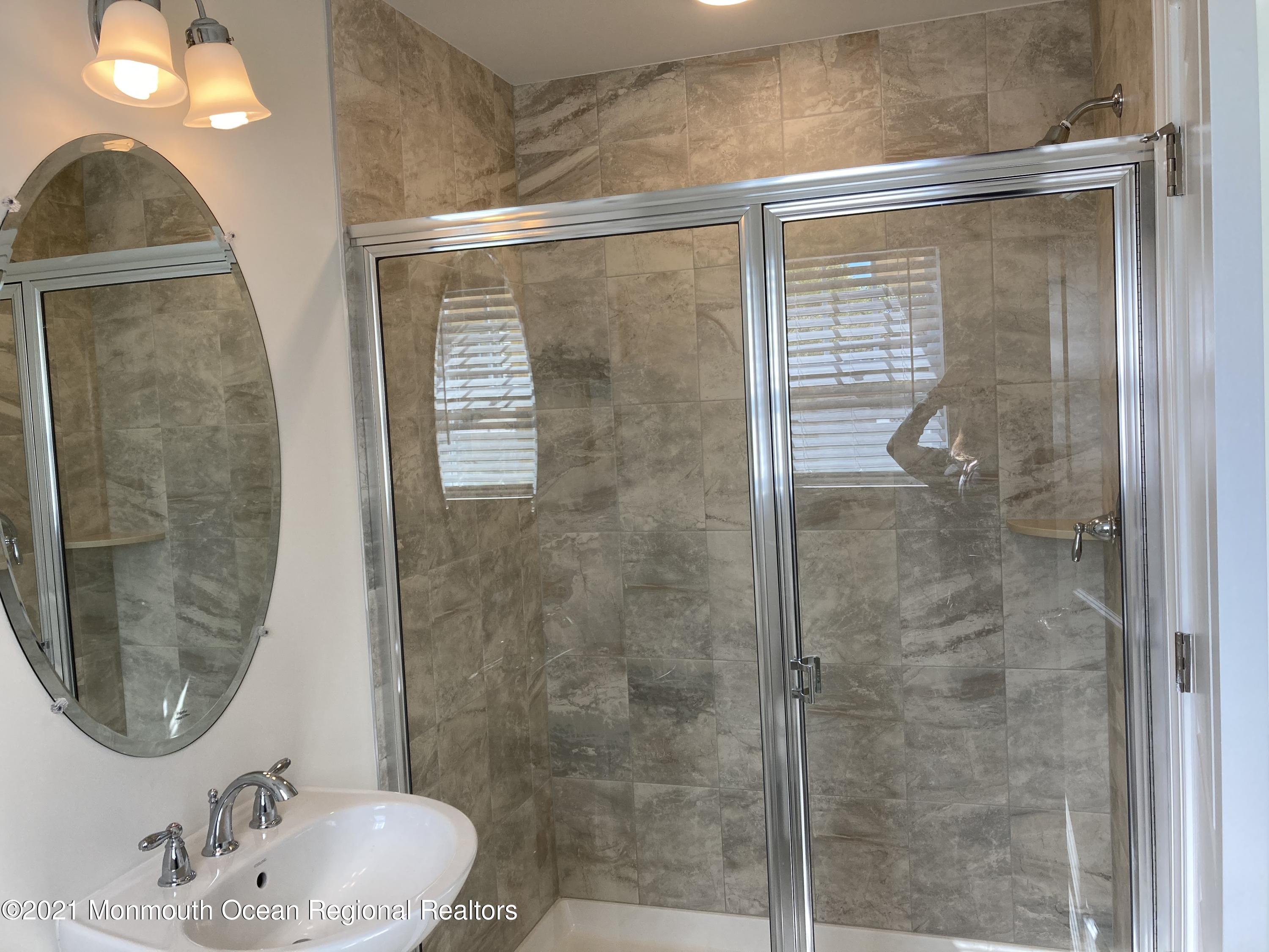 9 Fields Way West Long Branch, NJ 07764 - Photo 13 of 25 IMG-0096