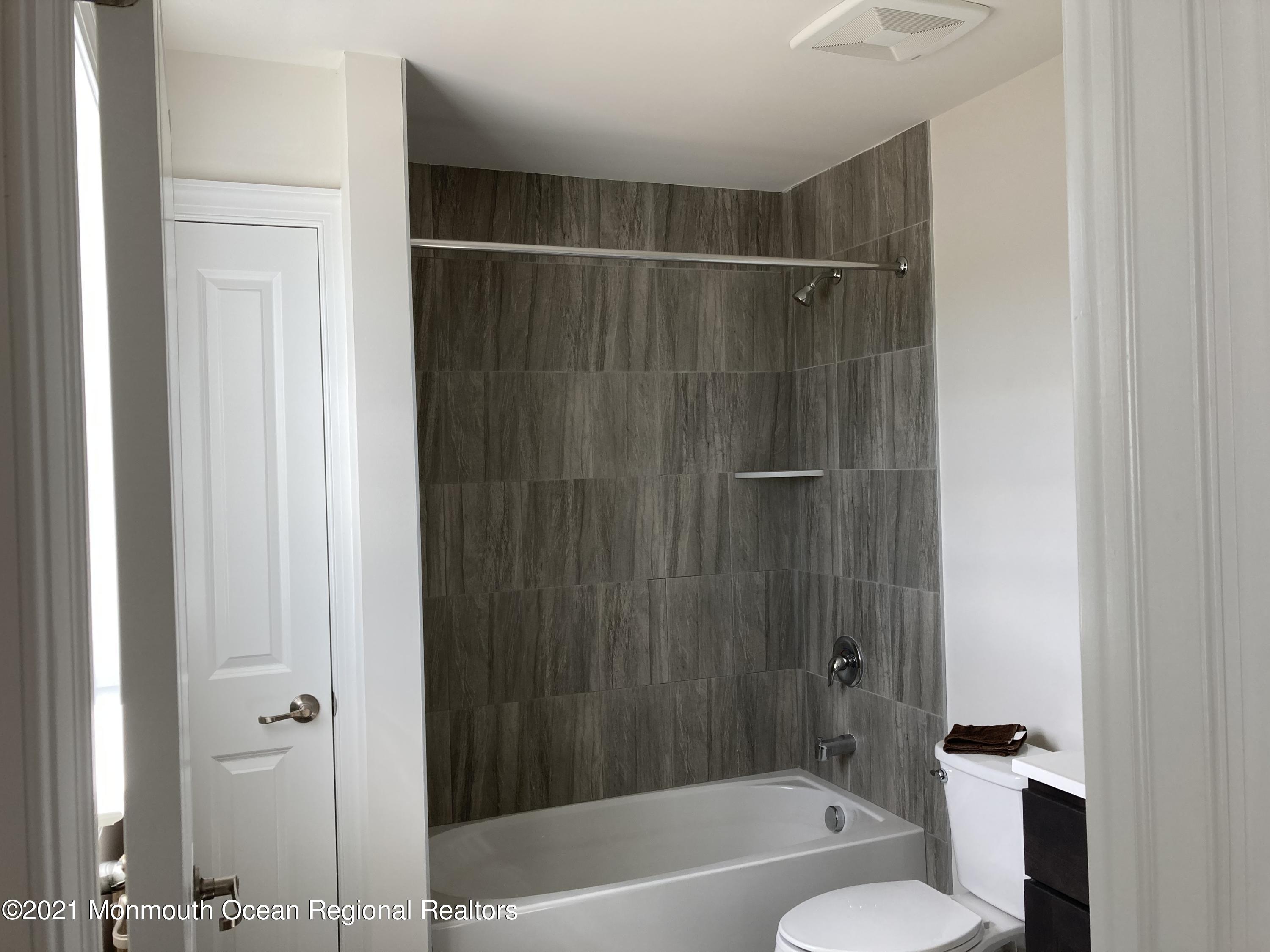 9 Fields Way West Long Branch, NJ 07764 - Photo 17 of 25 IMG-0106