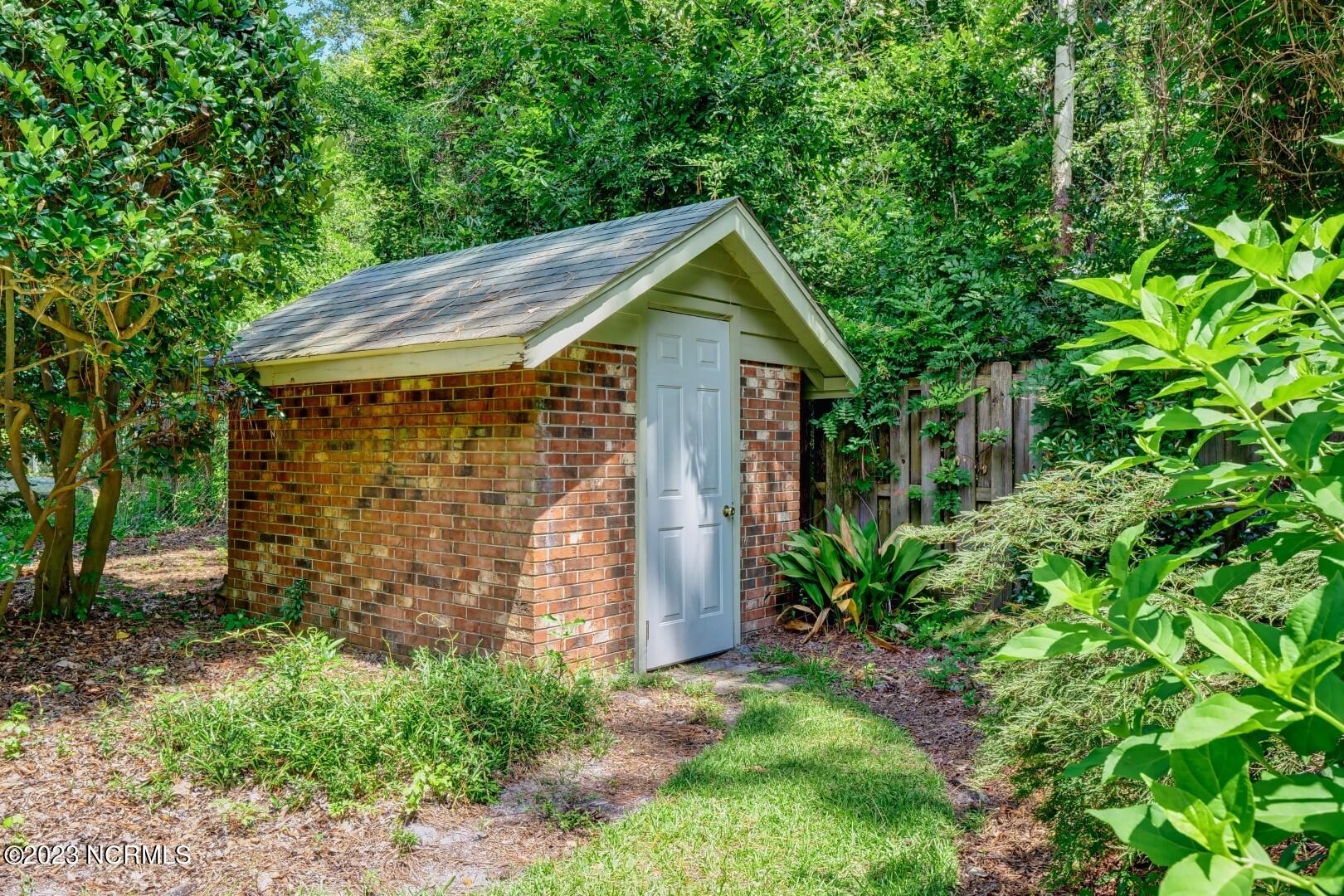 1601 Hawthorne Road Wilmington, NC 28403 - Photo 51 of 52 051_pja13058_59_60_61_62 (Large)