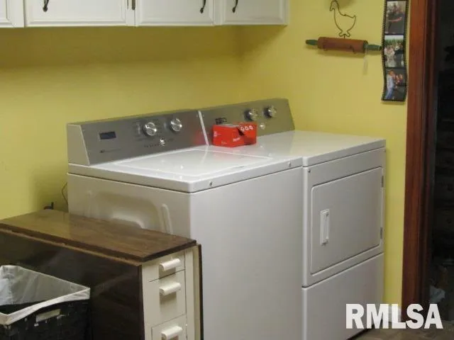 $230,000 | 195 Market Street, Elizabethtown, IL 62931