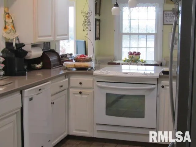 $230,000 | 195 Market Street, Elizabethtown, IL 62931