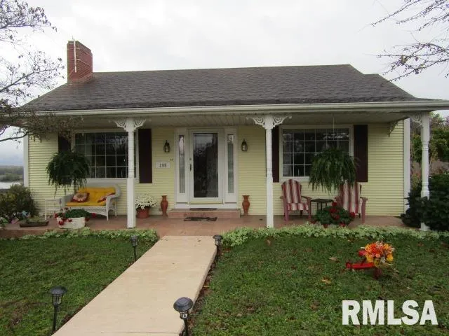 $230,000 | 195 Market Street, Elizabethtown, IL 62931